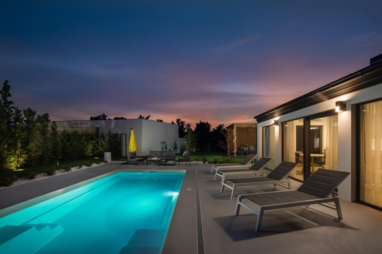 Bandelli villas Oklaj Bagian luar foto
