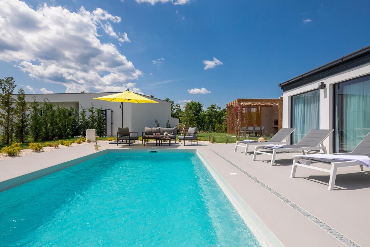 Bandelli villas Oklaj Bagian luar foto