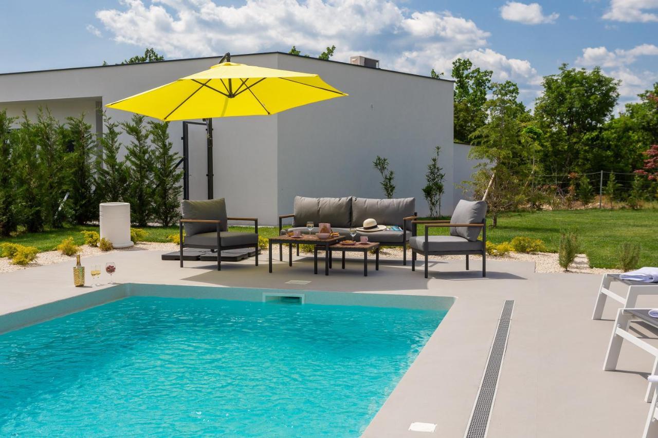 Bandelli villas Oklaj Bagian luar foto